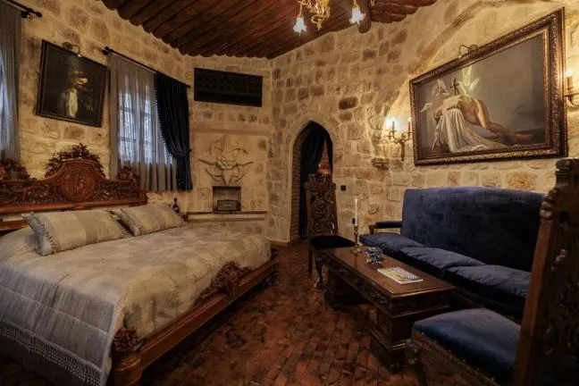 Sacred House, fotoğraf 4